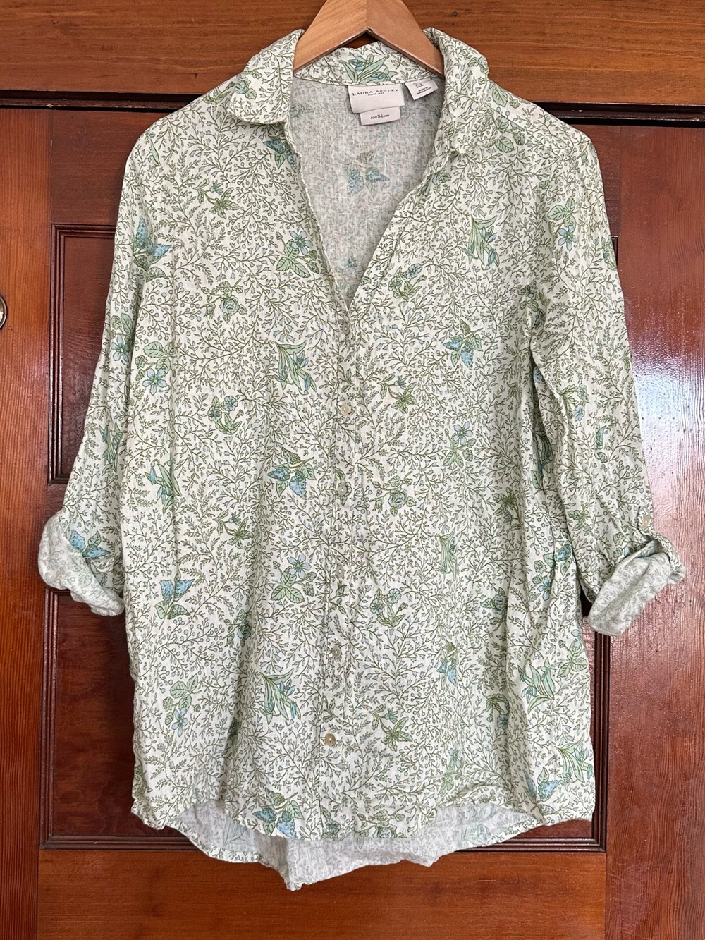Laura Ashley Berries Linen Roll Tab Sleeve V-Neck Button Down Shirt Top Medium